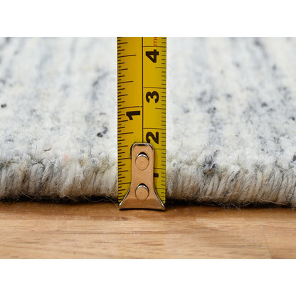 2'6"X6' Ivory Wool Hand Loomed Plain Modern Striae Design Runner Rug