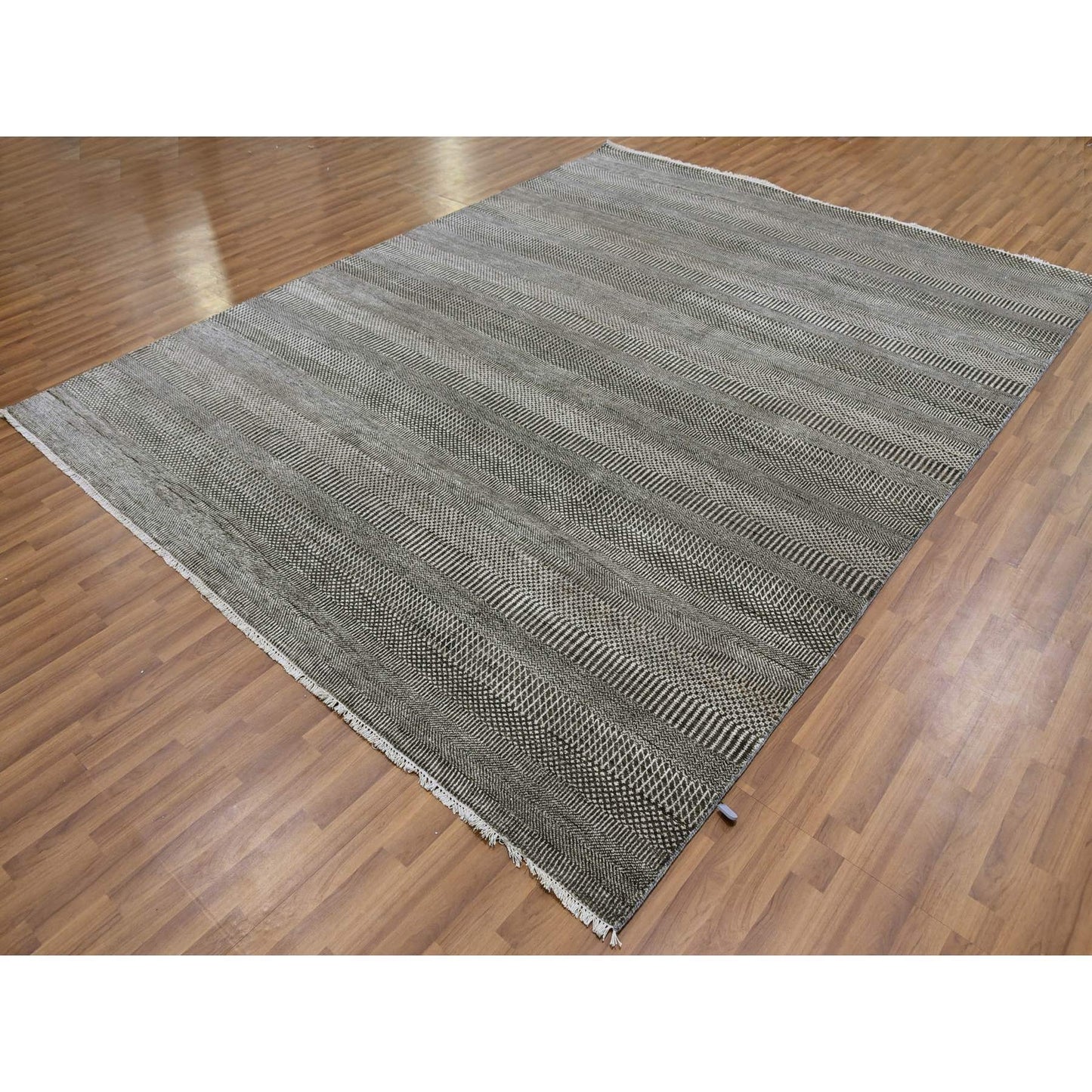 8'1"X10'3" Davy Gray Wool And Silk Hand Knotted Modern Grass Design Rug