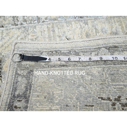 2'1"X3' White Oushak Hand Knotted Pure Silk And Textured Wool Mat Rug