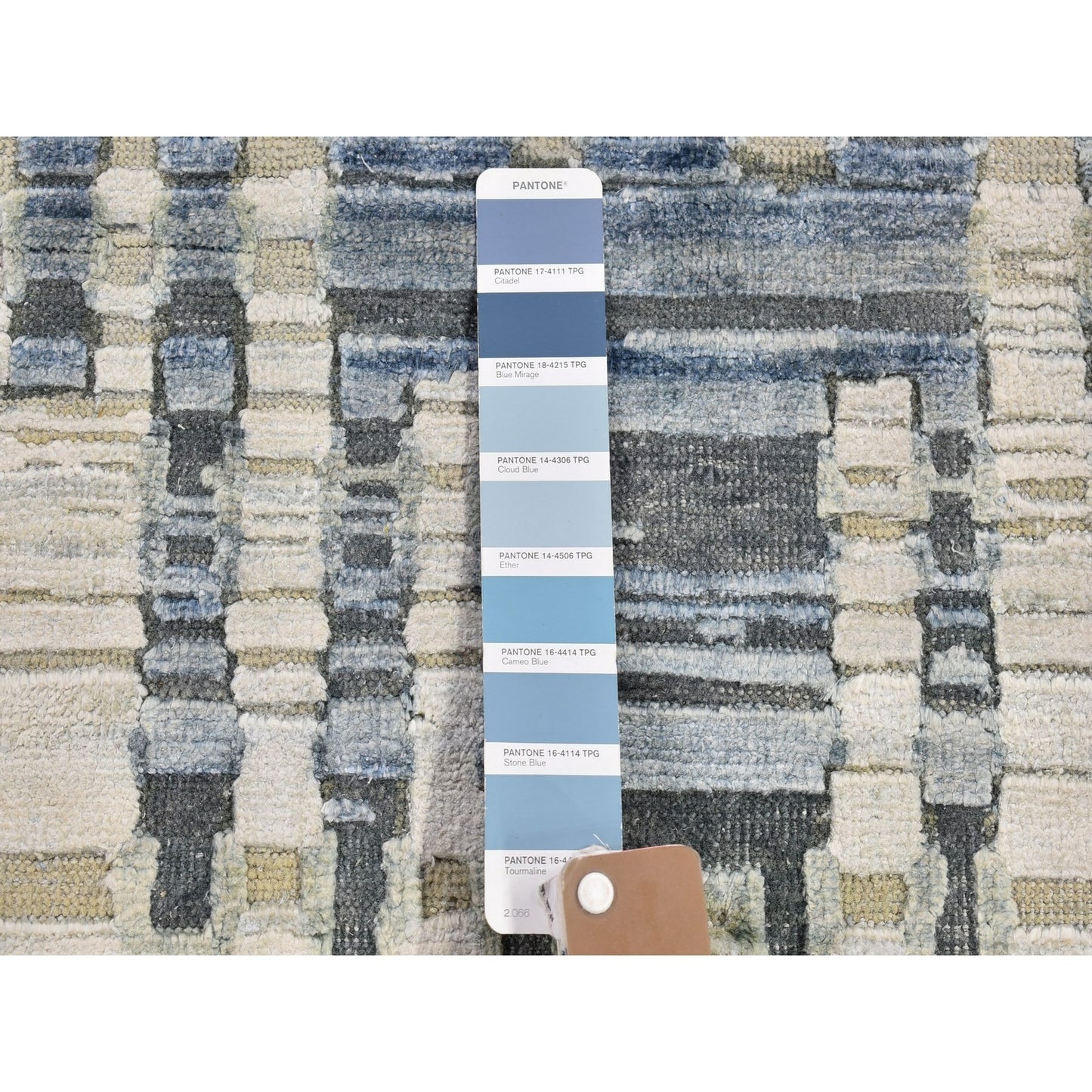 4'X12'4" Zigzag With Graph Design Silk And Textured Wool Wide Runner Rug