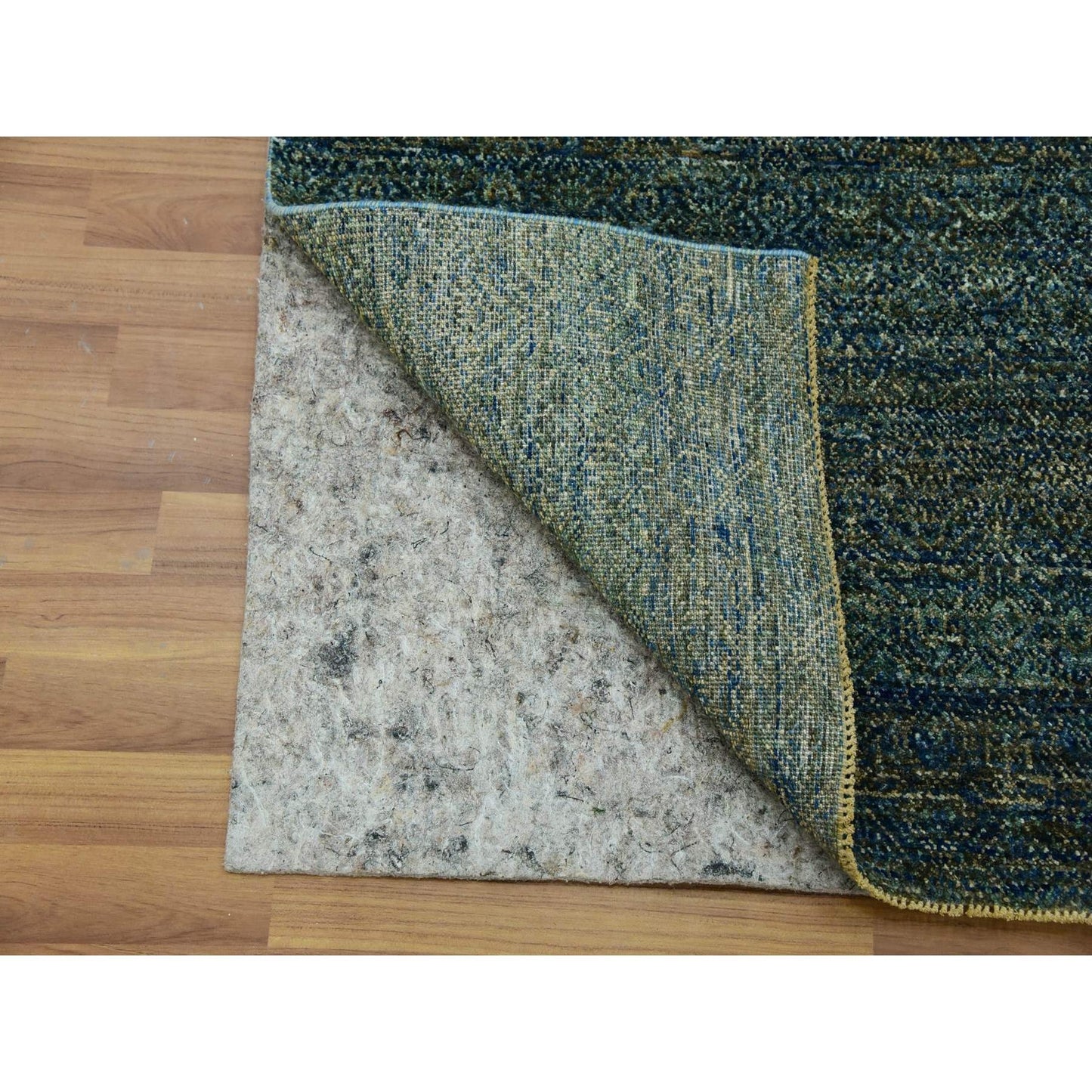 2'6"X8' Kohinoor Herrita Green 100% Wool Hand Knotted Oriental Rug