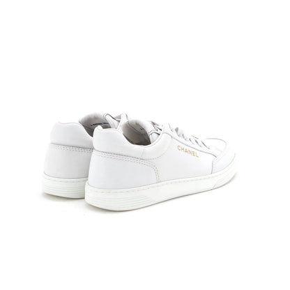 Chanel Women'S Cc Logo Low-Top Sneakers Leather