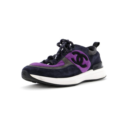 Chanel Men'S Cc Low-Top Sneakers Suede