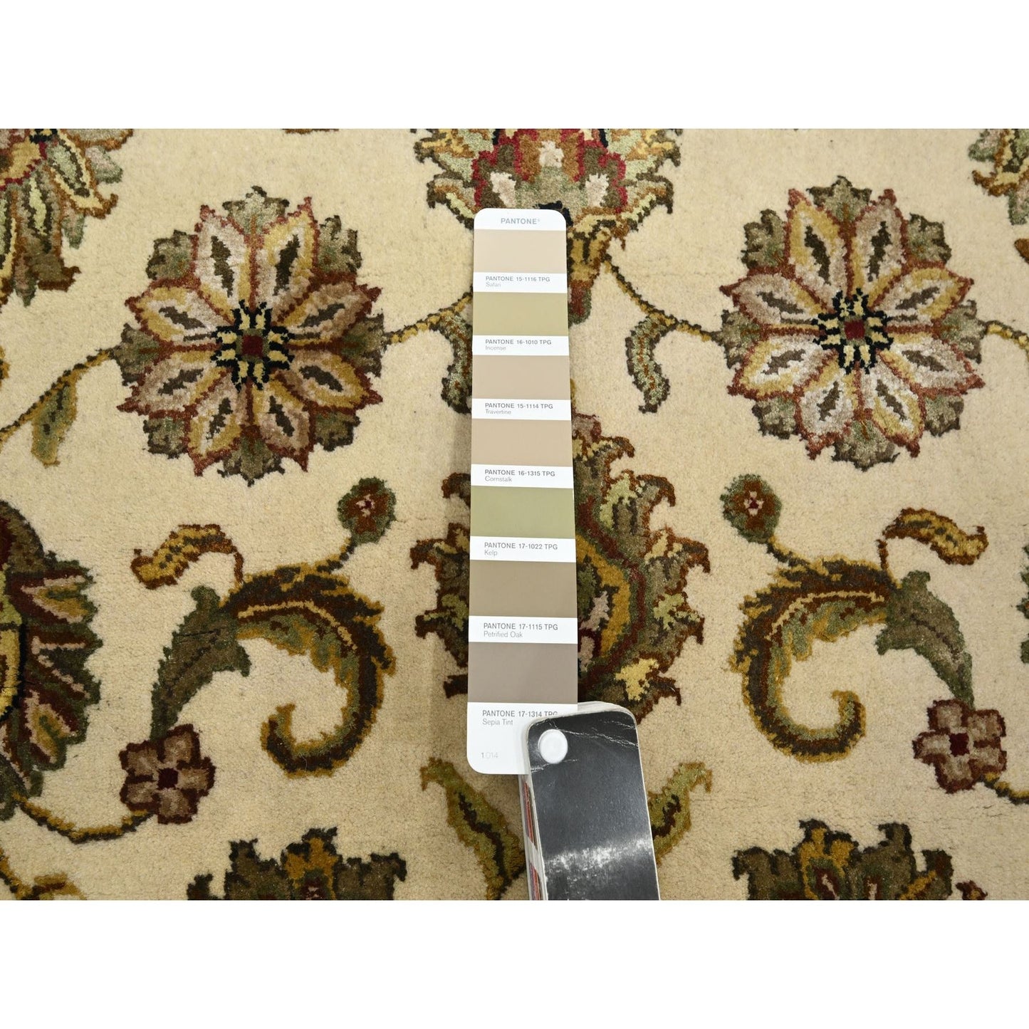 2'7"X8'3" White Rajasthan Leaf Design Hand Knotted Wool & Silk Runner Rug