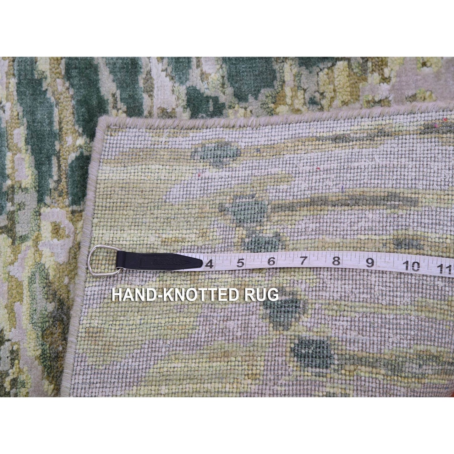 2'X3' Greener Pastures Hand Knotted Silk Crocodile Safari Design Mat Rug