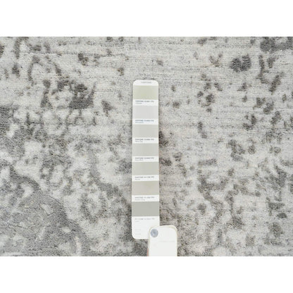 5'1"X7' Gray Broken Zoroastrian Design Wool And Silk Hand Knotted Rug