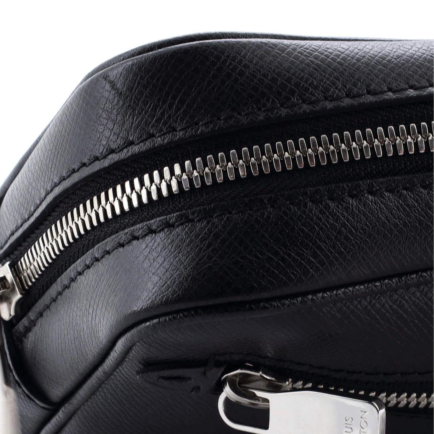 Louis Vuitton Kasai Clutch Taiga Leather
