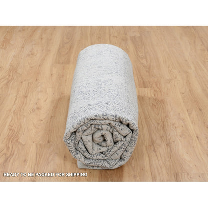 10'1"X10'1" Fine Jacquard Wool And Silk Hand Loomed Light Gray Square Rug