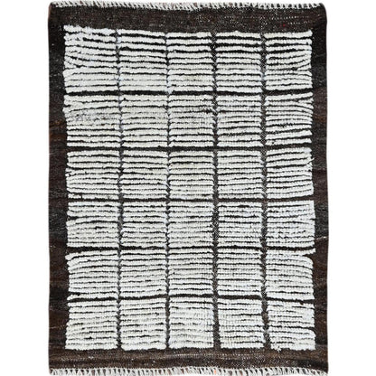 2'1"X2'8" White Moroccan Weave With Box Design Wool Hand Knotted Mat Rug