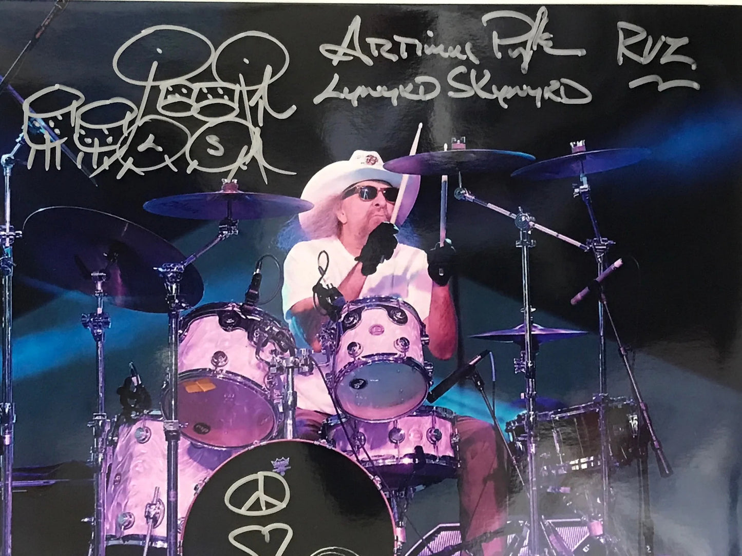 Artimus Pyle Autographed 8X10 Photo & Drumstick