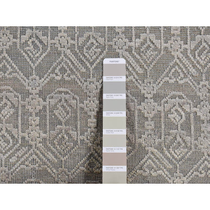 6'X9'1" Gray Silk With Wool Tone On Tone Design Hand Knotted Rug