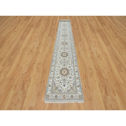 2'8"X17'8" Daisy White Nain 250 Kpsi Hand Knotted Wool & Silk Runner Rug