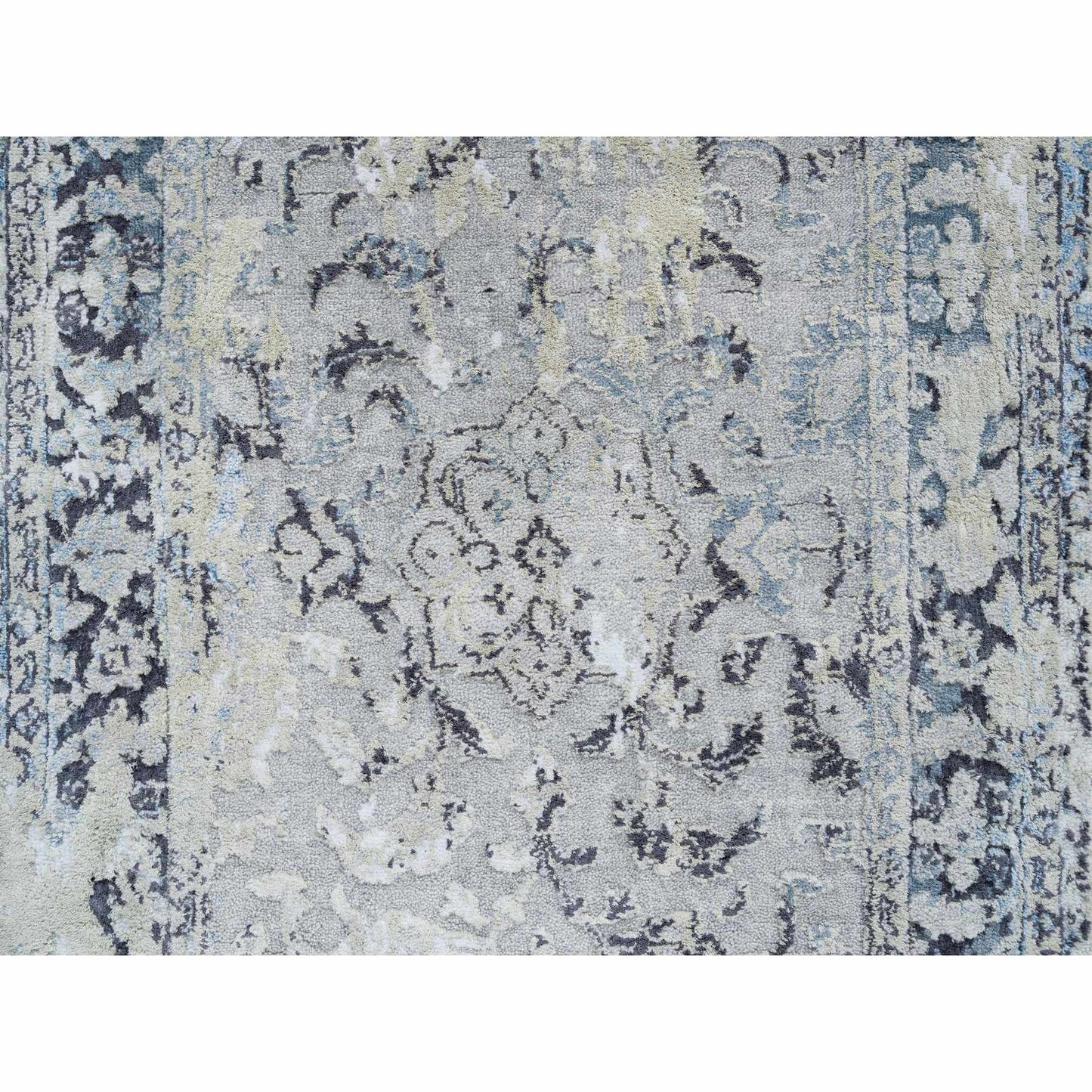 2'6"X6' Gray Hand Knotted Broken Kishoon Design Silk With Wool Runner Rug