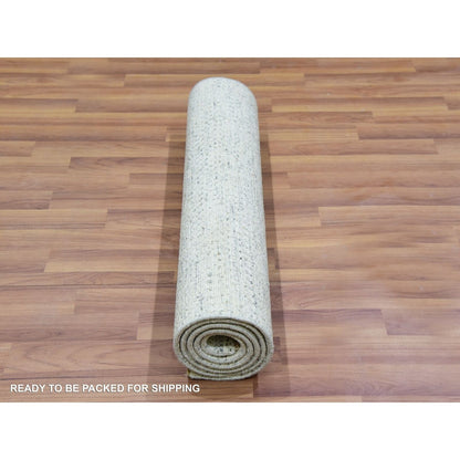 2'6"X6' Silvermist Gray Modern Undyed Wool Hand Knotted Runner Rug