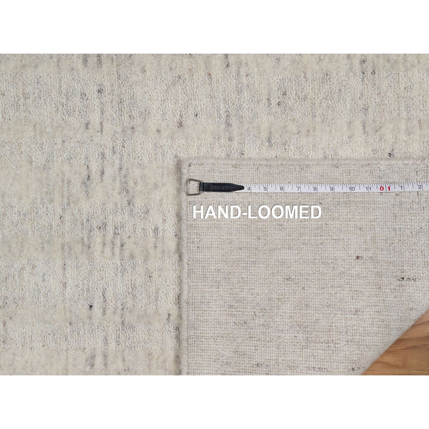 2'6"X12' Ivory Vertical Stripe Design Hand Loomed Natural Wool Runner Rug