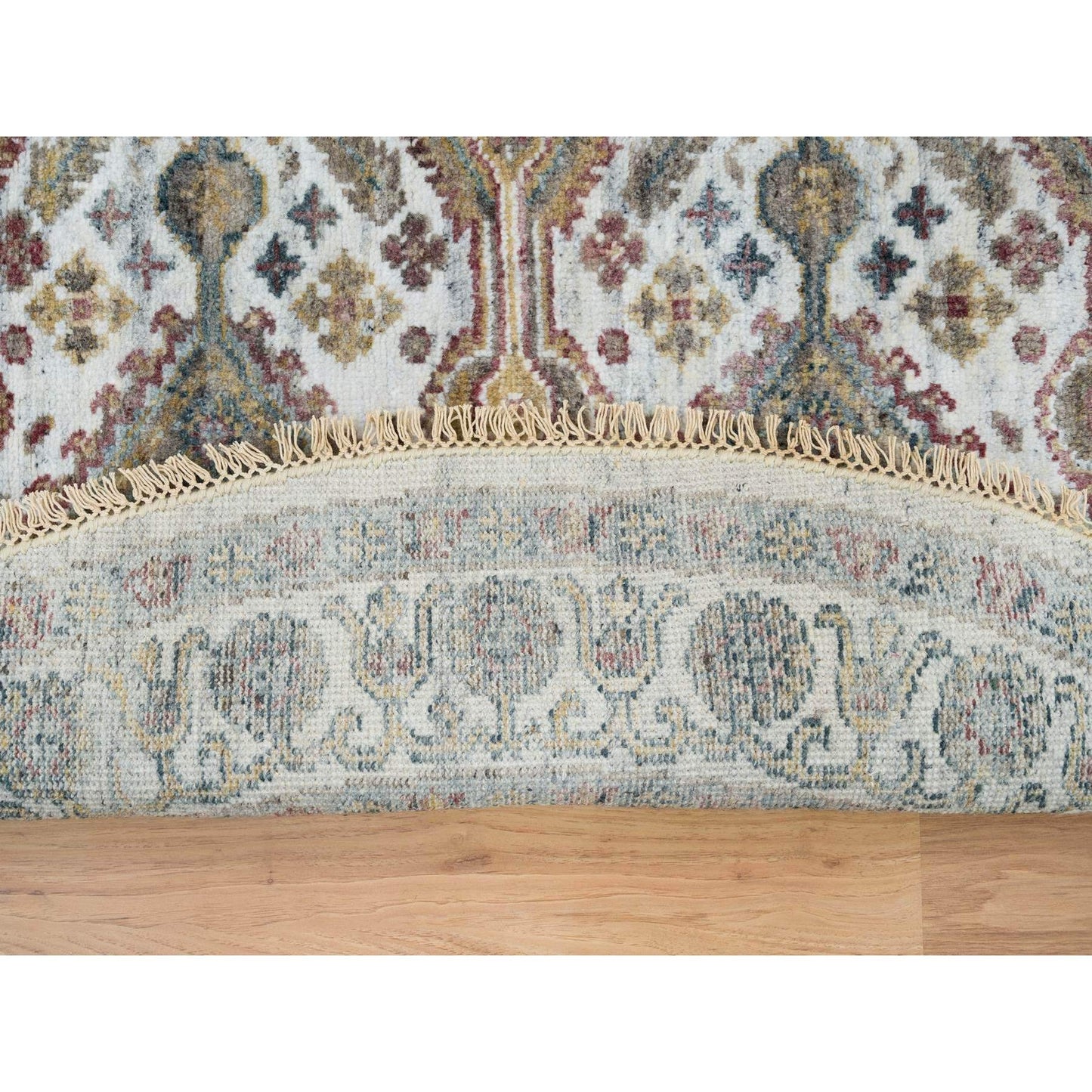 5'10"X5'10" Ivory Rosettes Border Wool Hand Knotted Round Oriental Rug