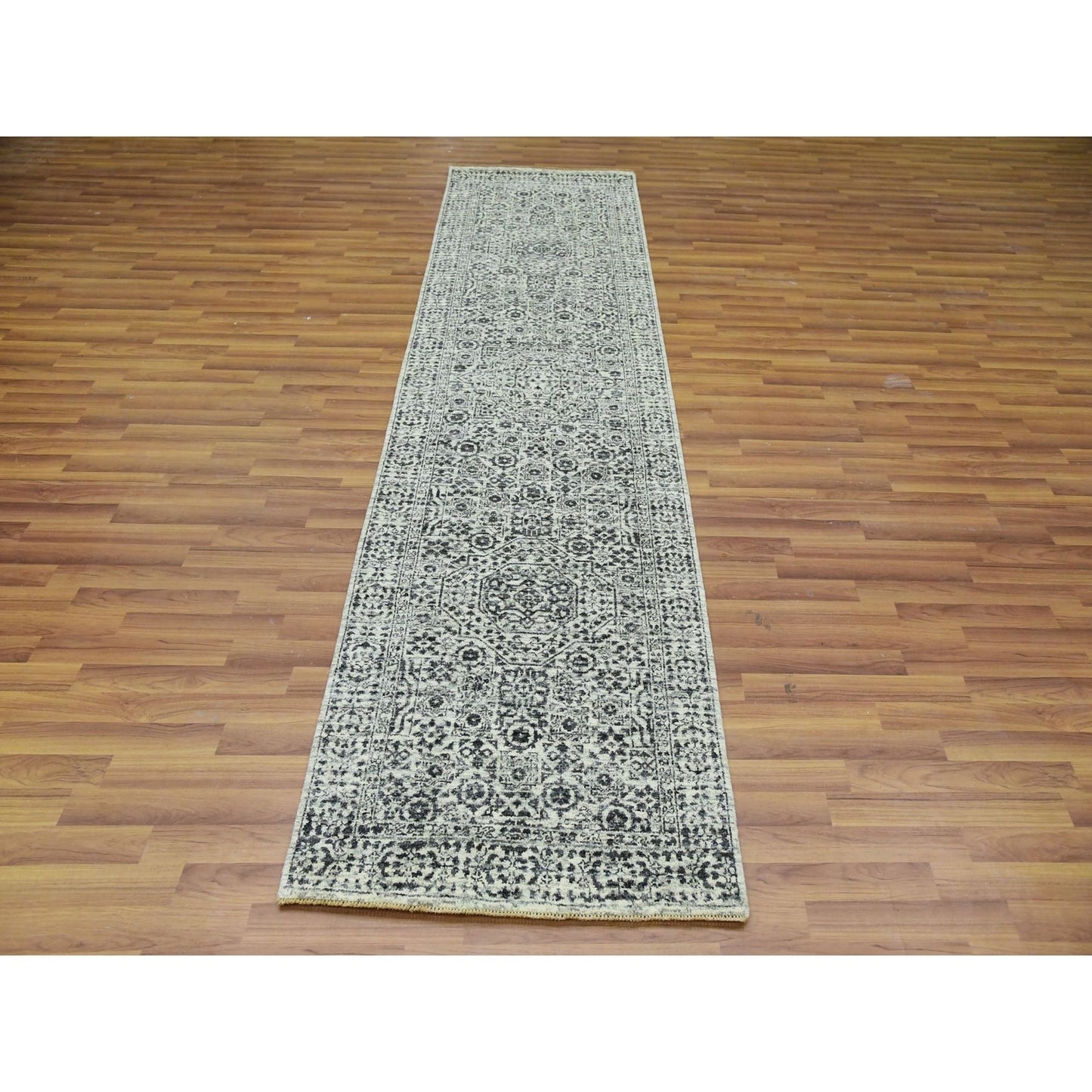 2'8"X10' White Mamluk Dynasty Design Undyed Wool Hand Knotted Runner Rug