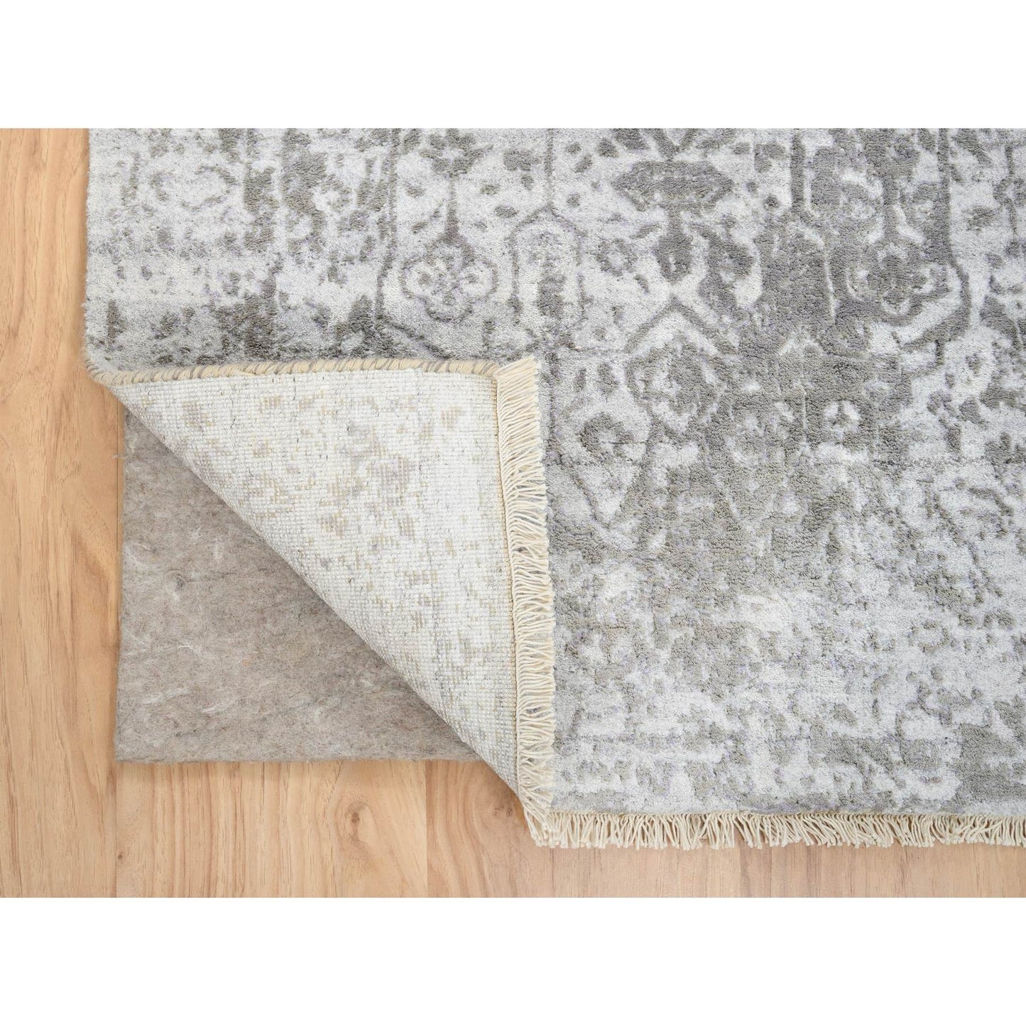 2'6"X8' Gray Broken Farsian Design Wool/Silk Hand Knotted Runner Rug