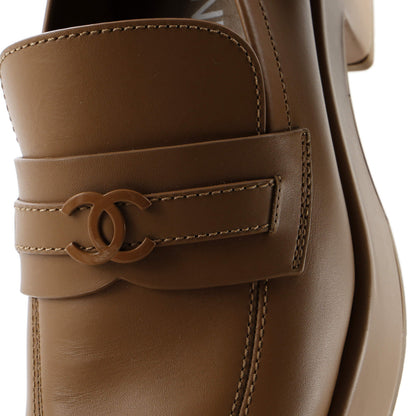 Chanel Women'S Cc Platform Loafers Leather