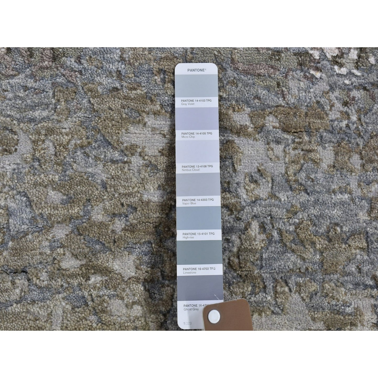 2'6"X10'6" Abstract Design Wool&Silk Hi-Low Pile Hand Knotted Runner Rug