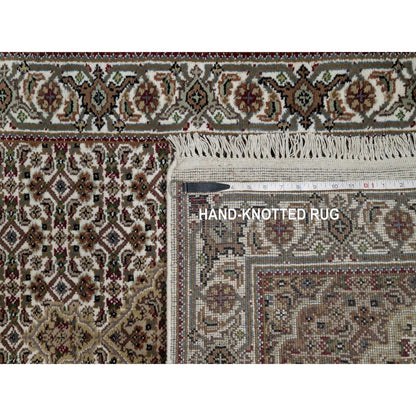 2'10"X8' White Tebraz Mahi With Fish Design Hand Knotted Wool Runner Rug