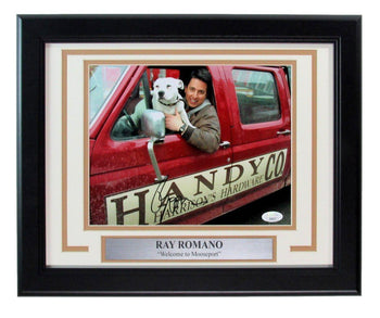 Ray Romano Signed/Auto 8X10 Photo 