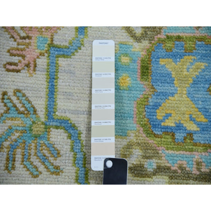 8'1"X10'4" Spring White Colorful Oushak Weave Hand Knotted 100% Wool Rug