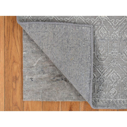 2'X2' Gray Silk With Wool Sample Tone On Tone Hand Knotted Square Rug