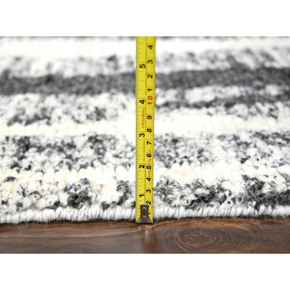 10'X13'8" Ivory And Black Wool Modern Design Hand Knotted Oriental Rug