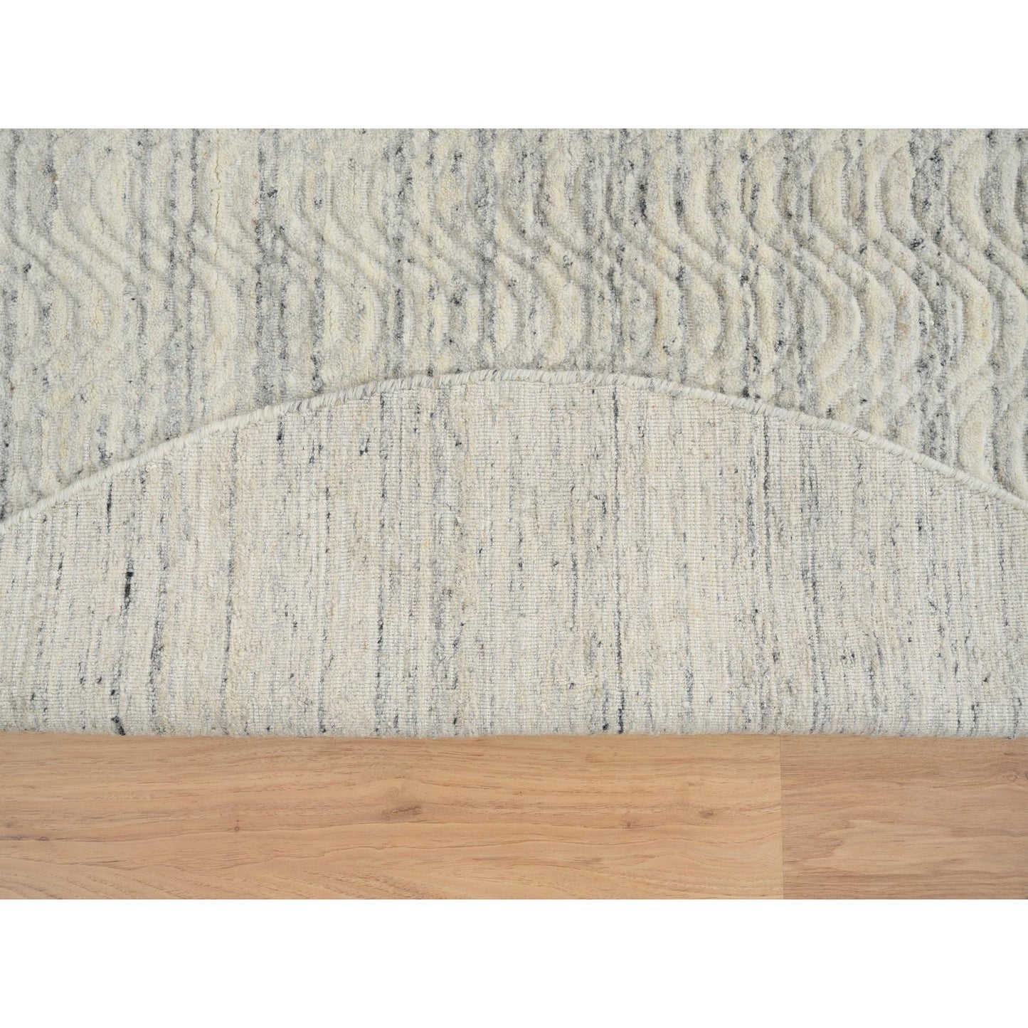 5'10"X5'10" Beige Modern Design Hand Loomed Wool Round Rug