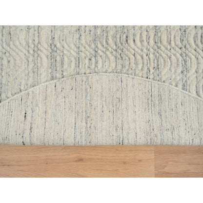 5'10"X5'10" Beige Modern Design Hand Loomed Wool Round Rug