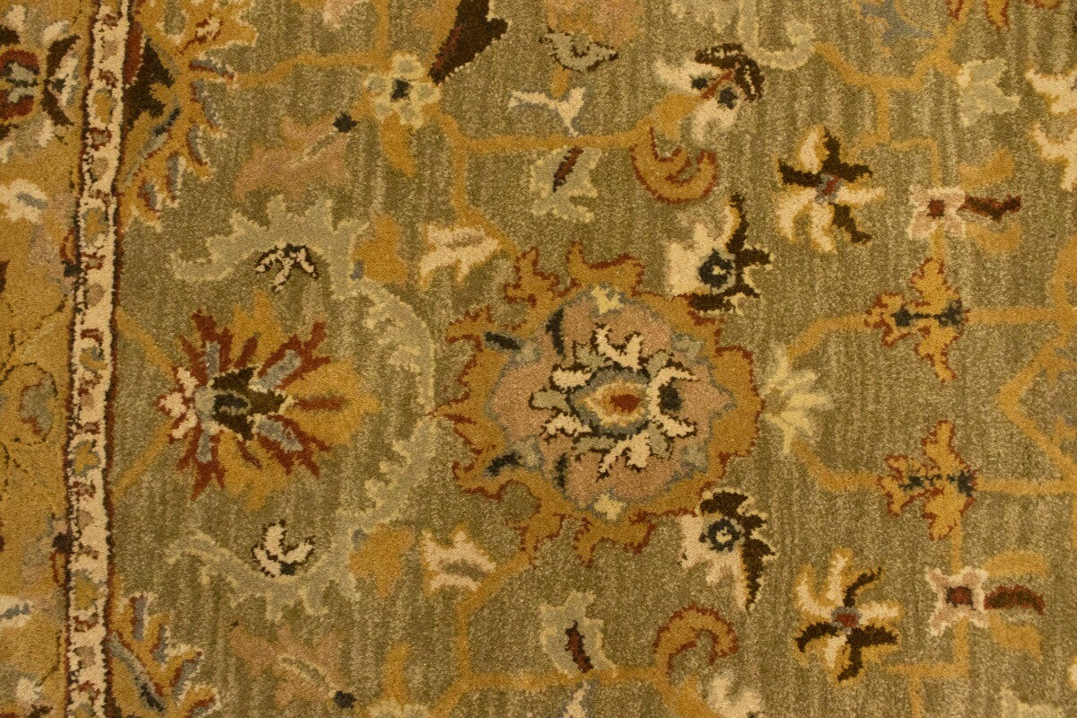 Traditional Hand-Tufted Oriental Rug Floral