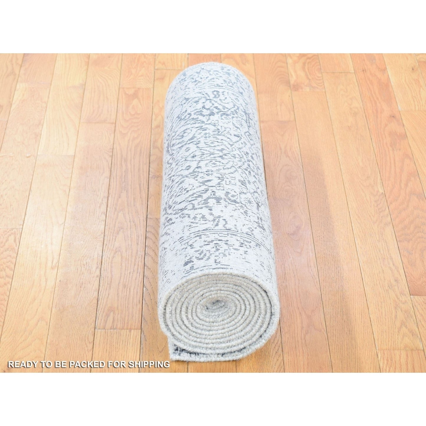 2'5"X12' Gray Transitional Jacquard Loomed Wool And Silk Runner Rug