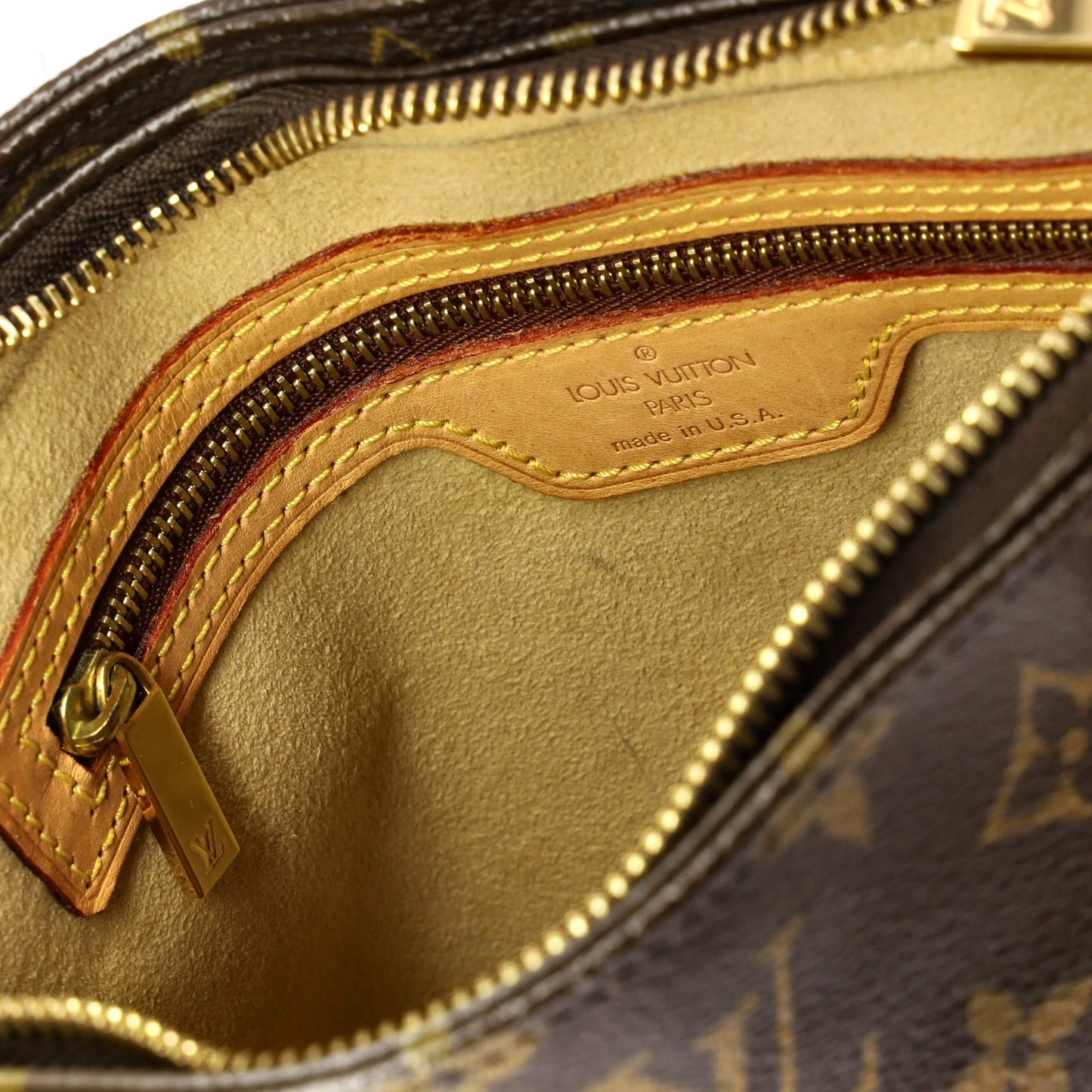 Louis Vuitton Looping Handbag Monogram Canvas Mm