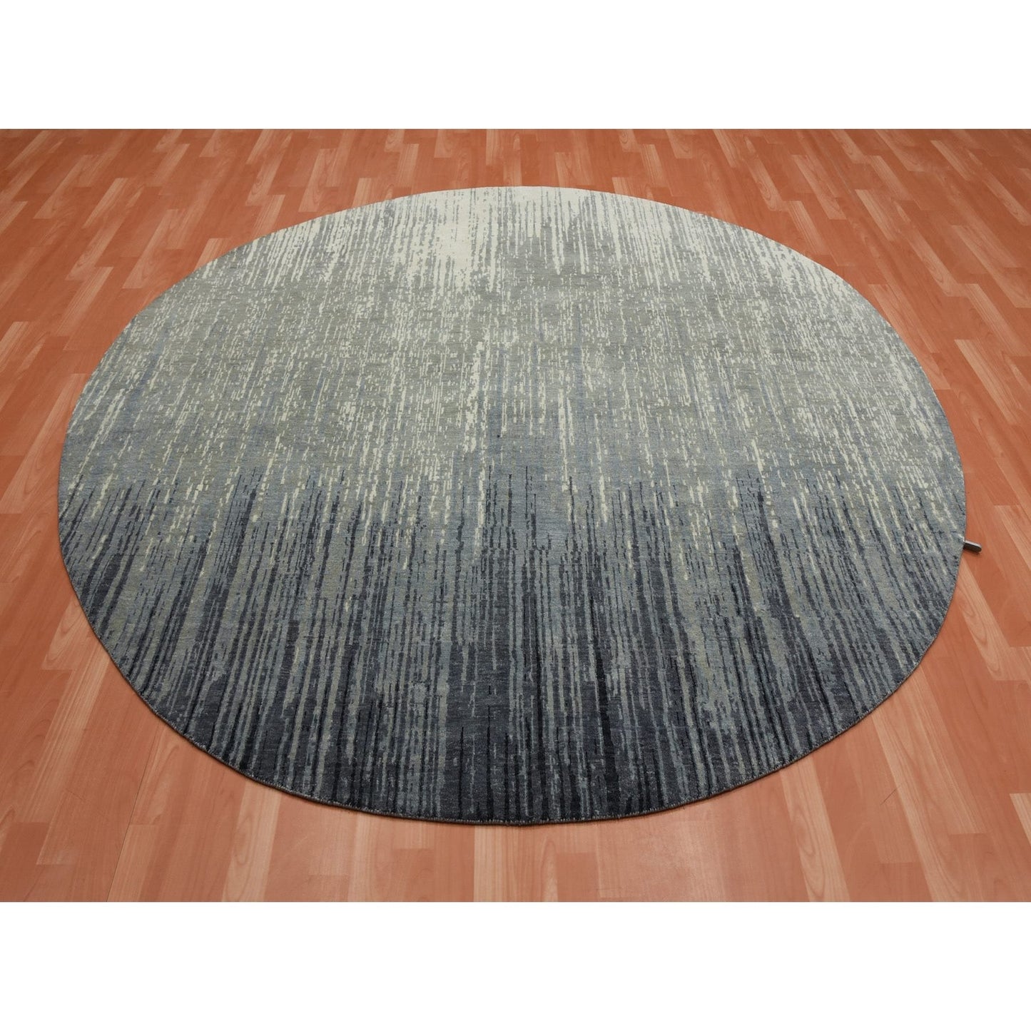 7'10"X8'1" Gray And Black Wool Hand Knotted Modern Ombre Design Round Rug