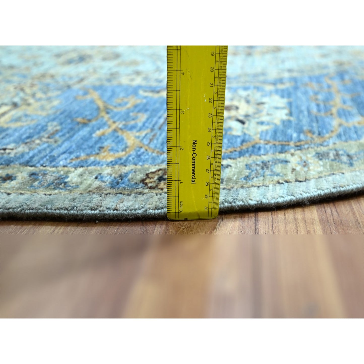 7'2"X7'2" Blue All Over Flower Design Pure Wool Hand Knotted Round Rug