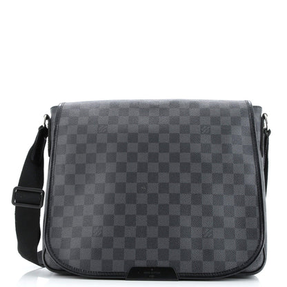 Louis Vuitton Daniel Messenger Bag Damier Graphite Mm