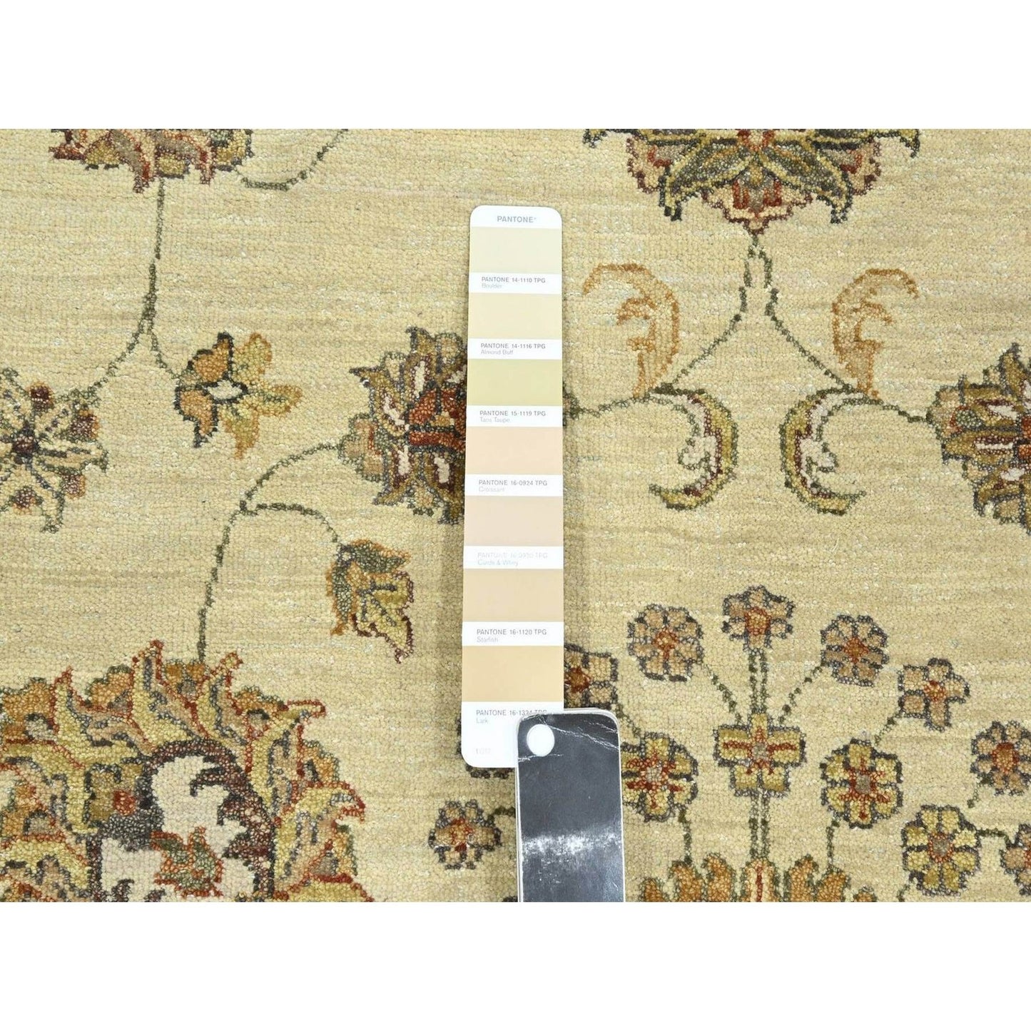 5'5"X8' Linen White Agra Colorful Leaf Pattern Hand Knotted Pure Wool Rug