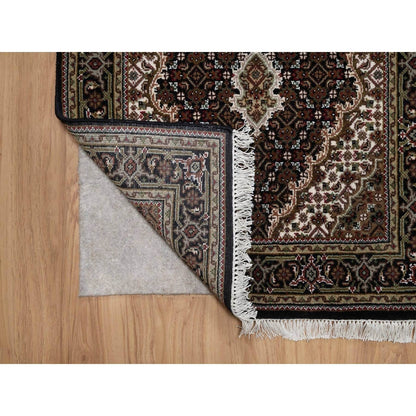 3'X5'4" Black Pure Wool Rug Tebraz Mahi With Medallion Design Hand Knotted