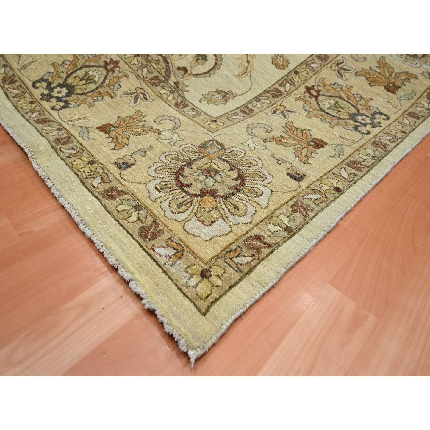 8'X10' Ivory Hand Knotted Agra Ziegler Design Leaf Pattern Pure Wool Rug
