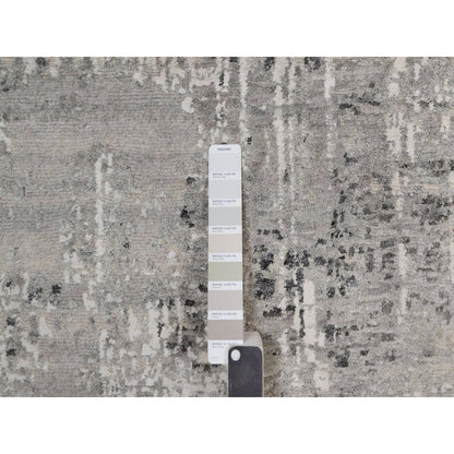 6'1"X9' Gray Modern Erased Design Undyed Natural Wool Hand Knotted Rug