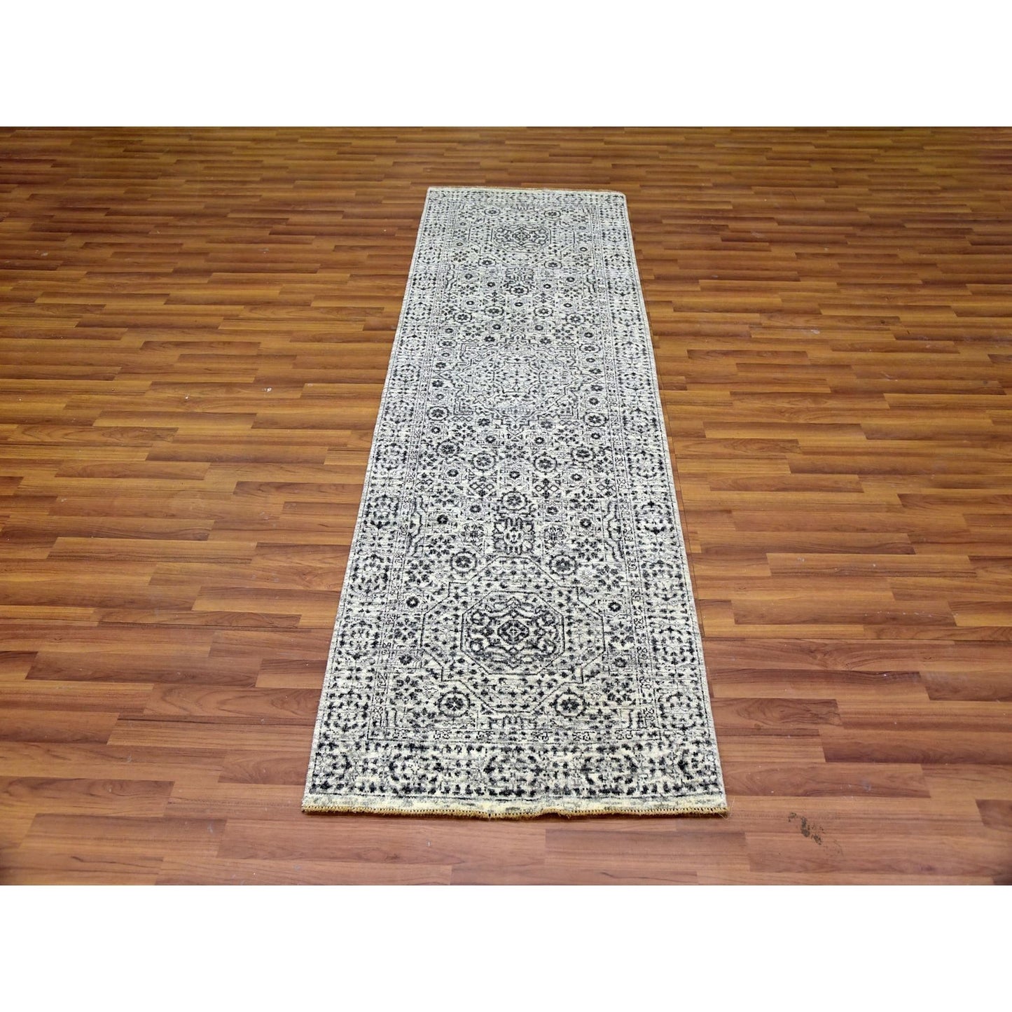 2'8"X10' White Mamluk Dynasty Design Undyed Wool Hand Knotted Runner Rug
