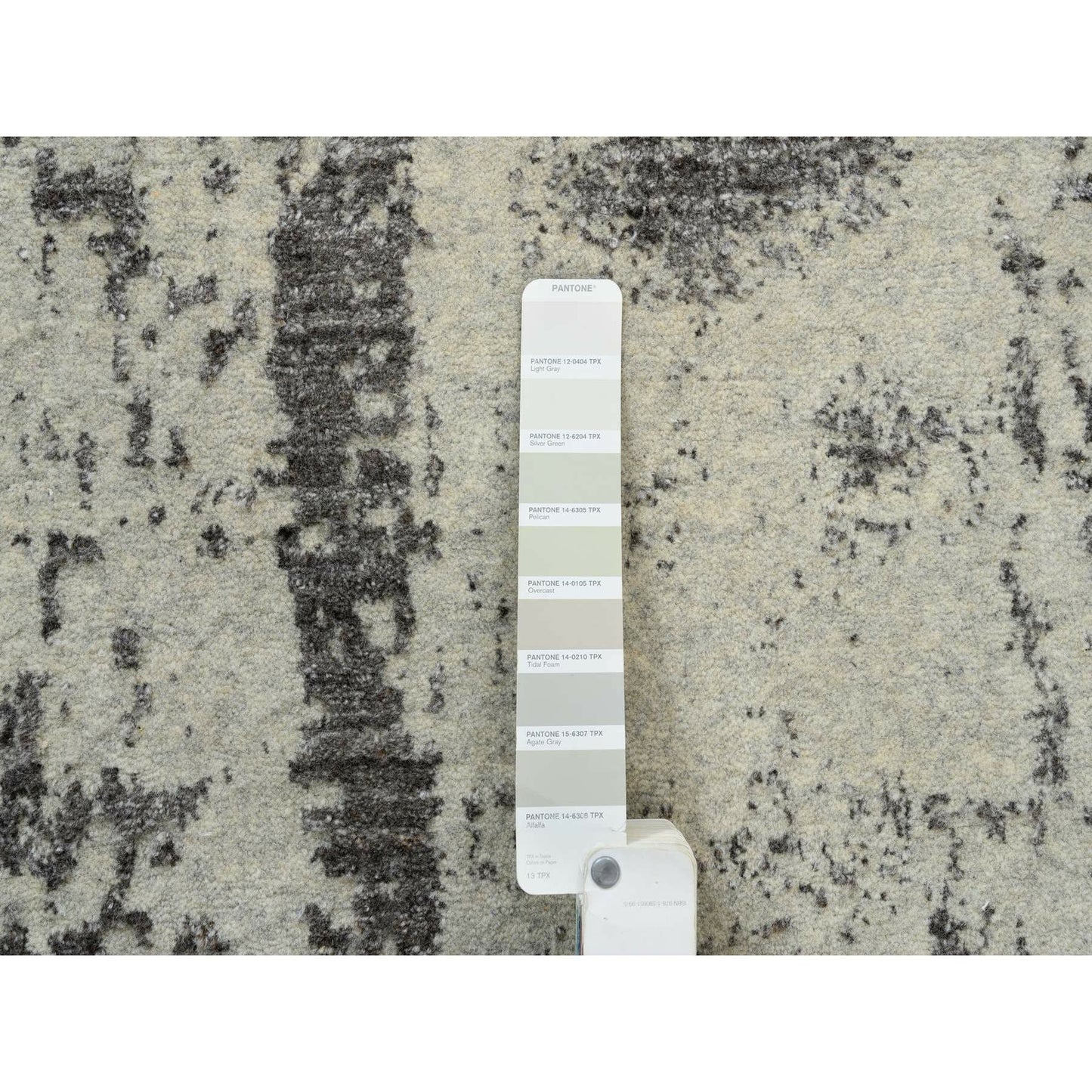 9'X12' Black Hand Loomed Modern Design Wool And Plant Based Silk Rug