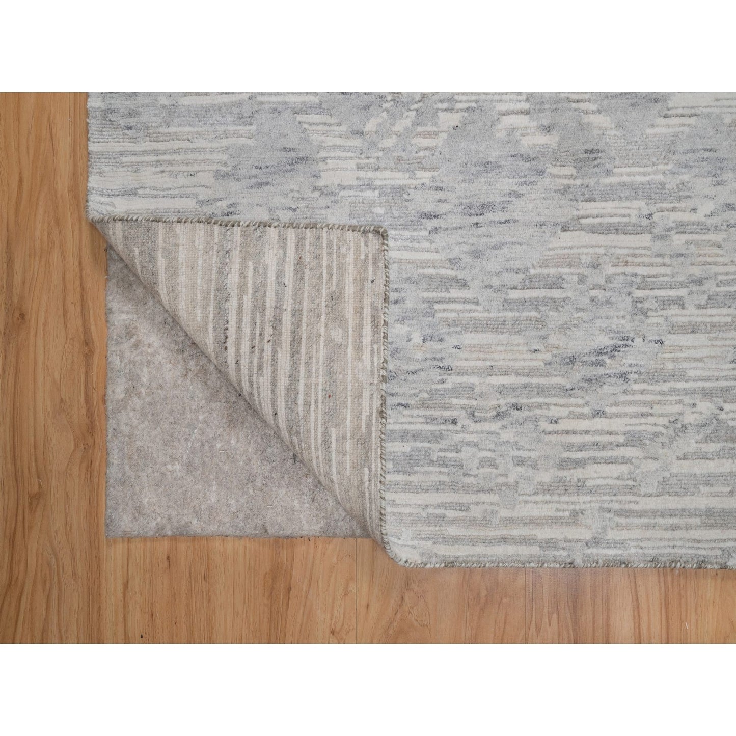 3'X5'3" Light Gray Hand Knotted Modern Design Undyed Natural Wool Rug