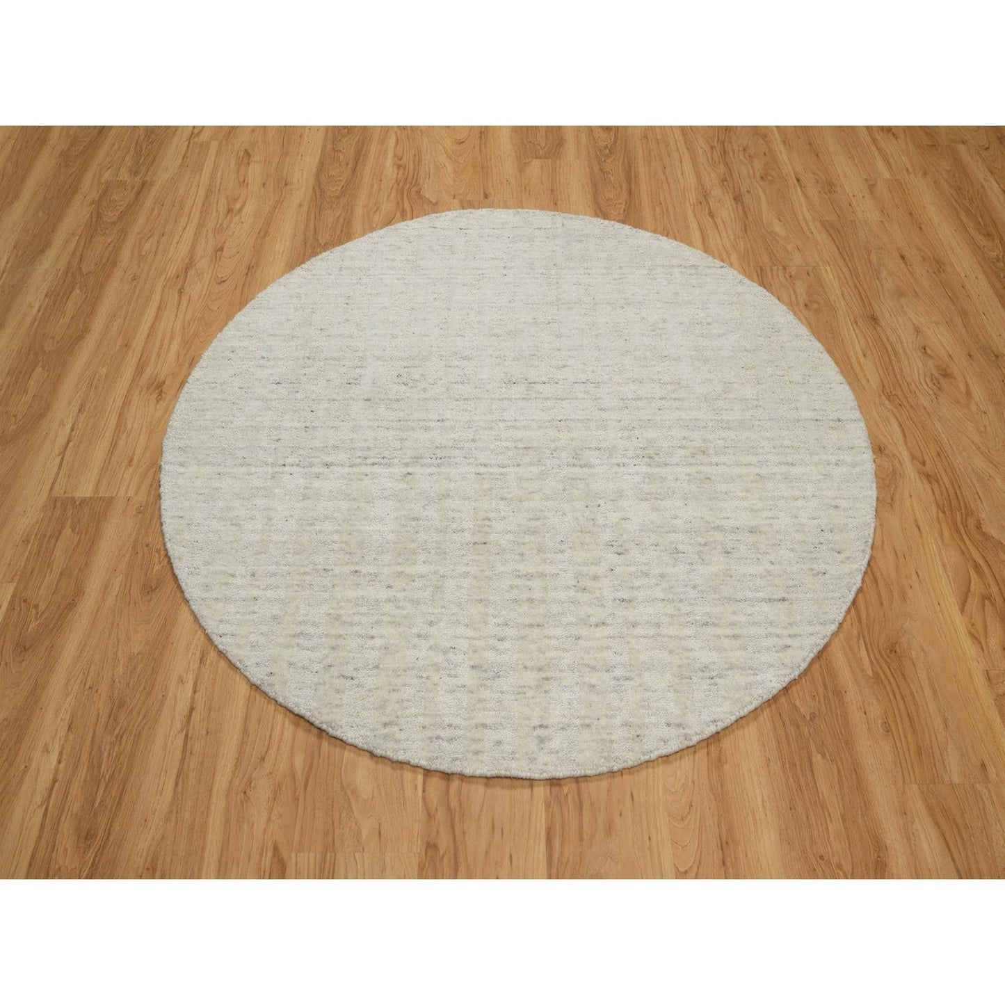 5'X5' Ivory Hand Loomed Rug Salt And Pepper Effect Undyed Pure Wool Round