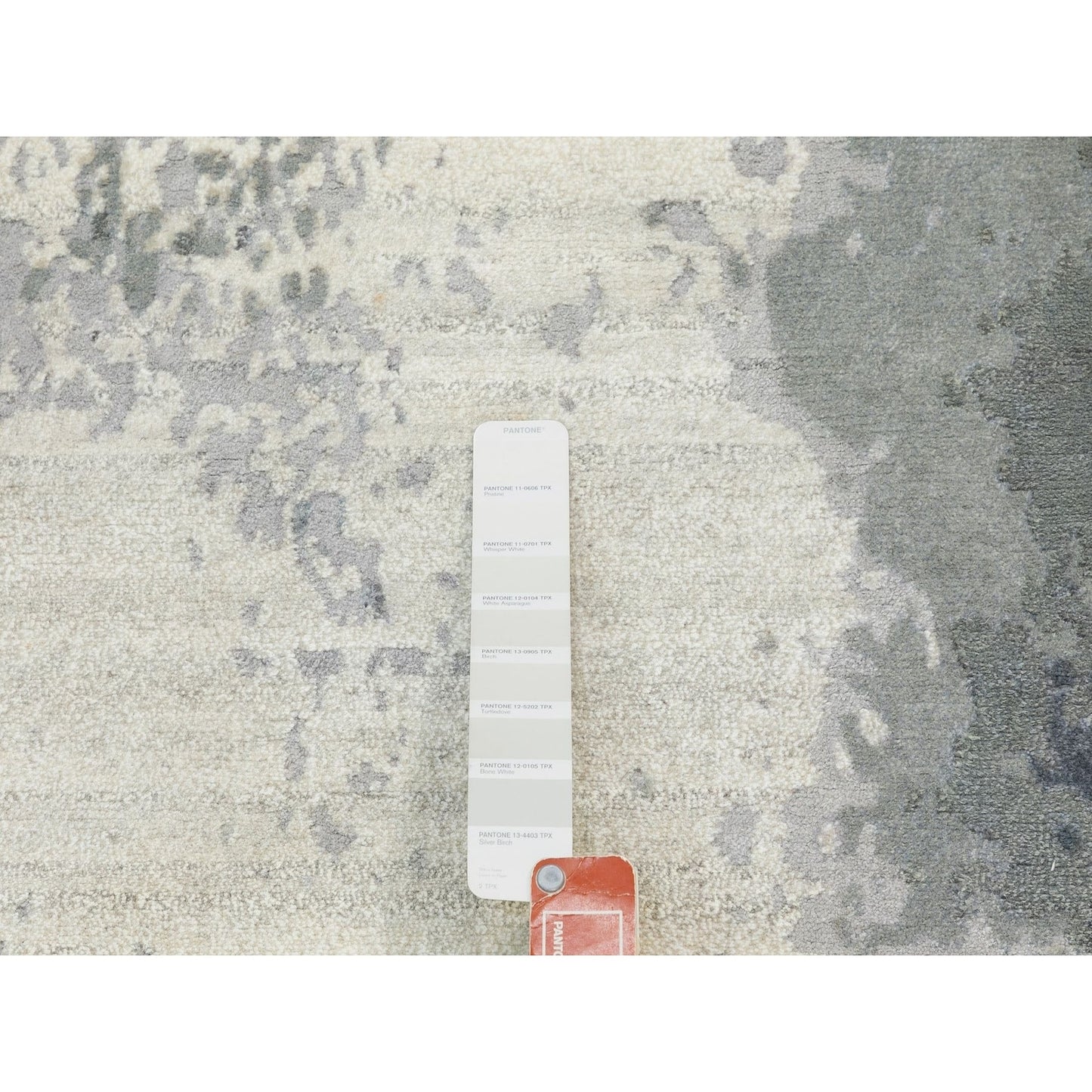4'3"X10' Gray With Charcoal Black Hand Knotted Abstract Wool-Silk Rug