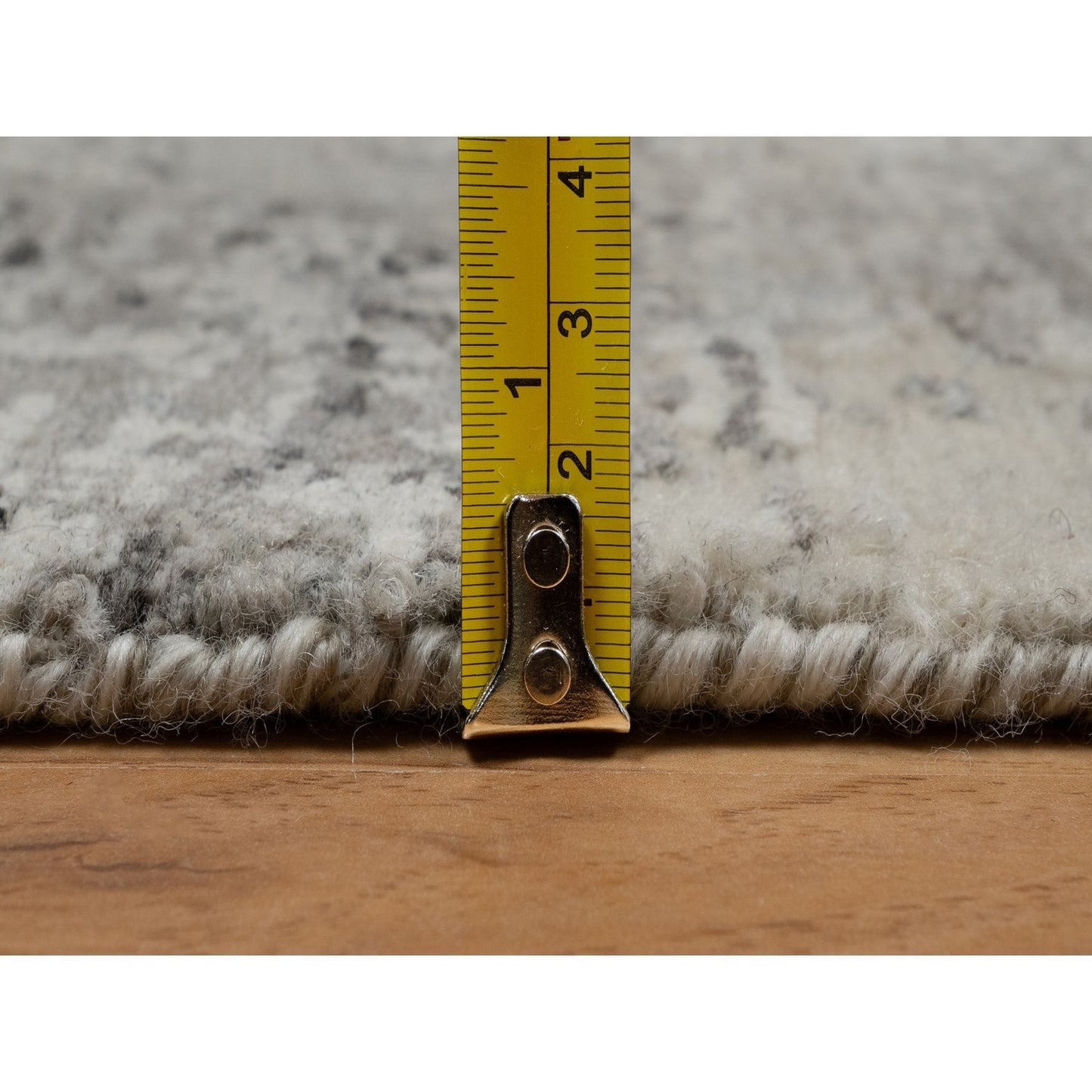 2'X3' Fossil Gray Undyed Natural Wool Hand Knotted Modern Design Mat Rug