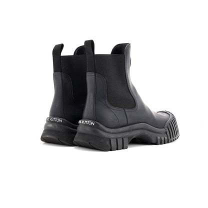 Louis Vuitton Women'S Ruby Flat Ranger Chelsea Boots Leather