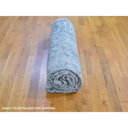 7'10"X9'9" Gray Fine Jacquard Hand Loomed Erased Design Wool And Silk Rug