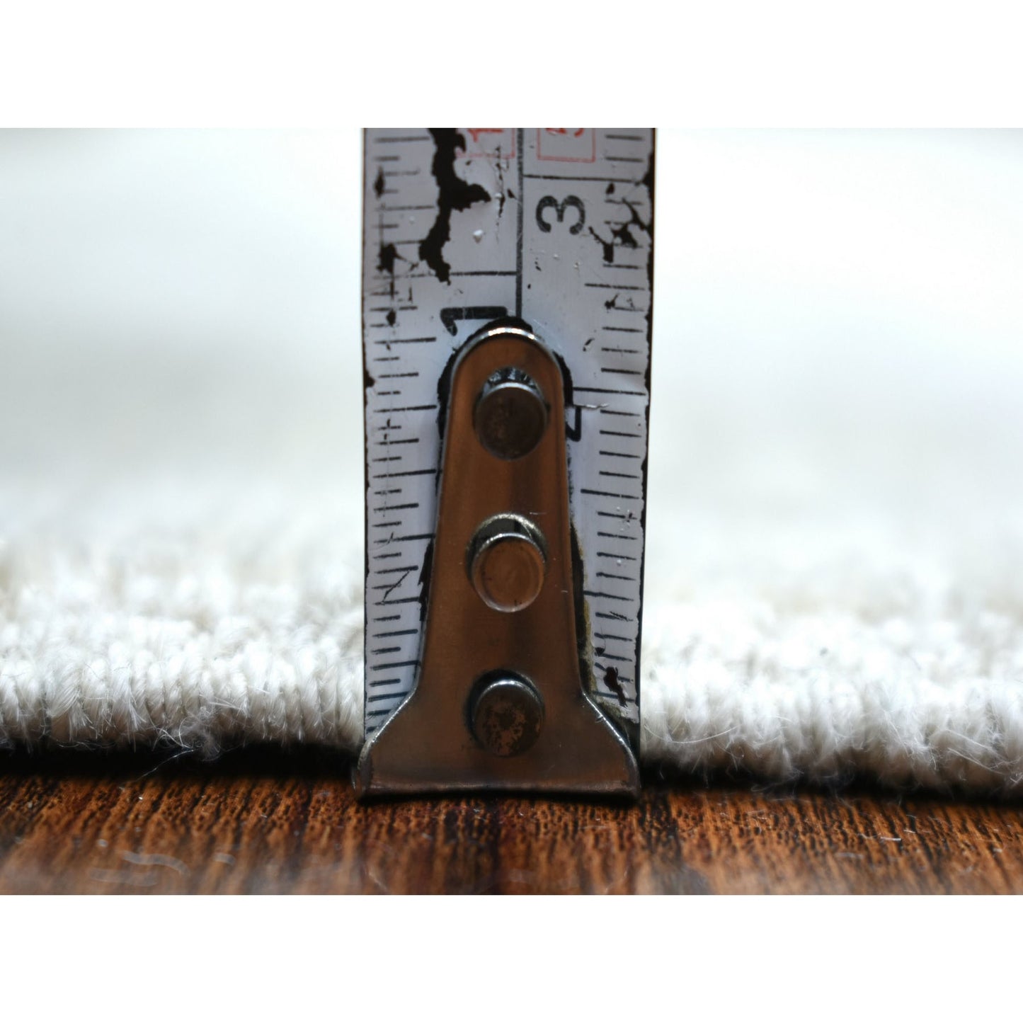 4'1"X5'9" Ivory White Wash Peshawar Soft Wool Hand Knotted Rug